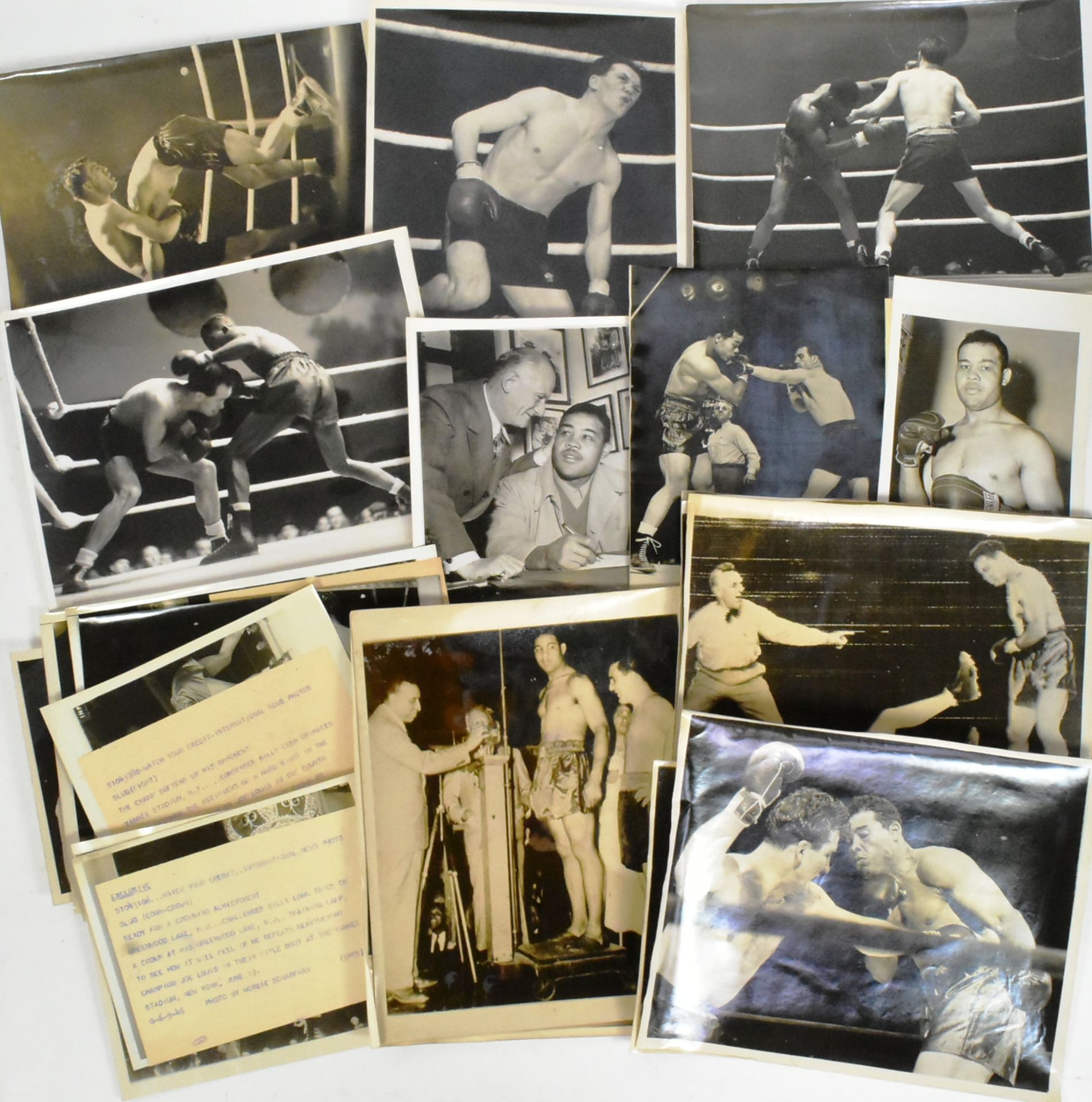 BOXING - COLLECTION OF 1940S PRESS PHOTOGRAPHS - Bild 5 aus 5