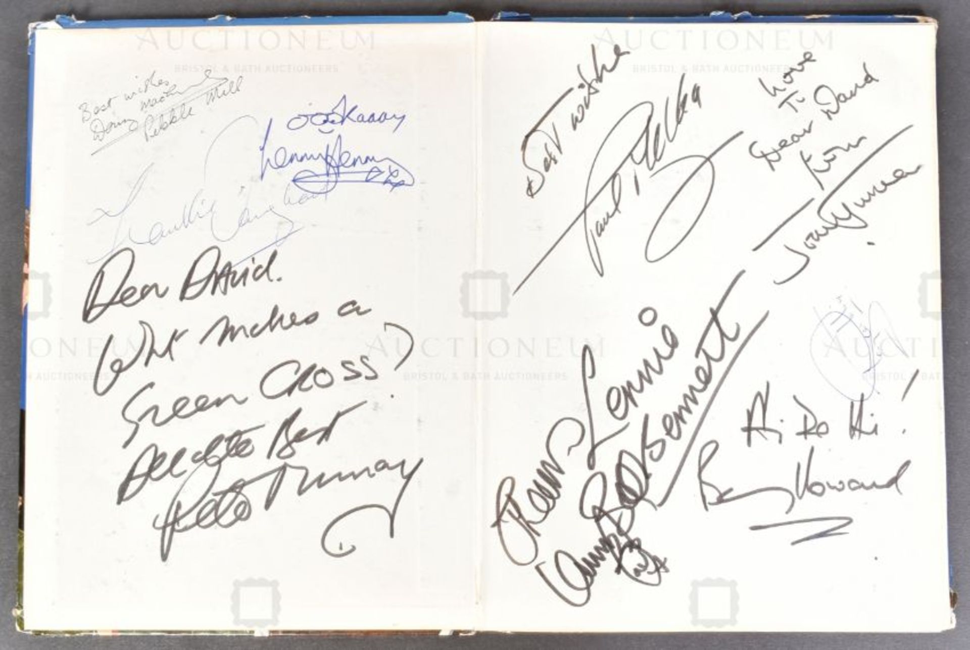 PLAY SAFE WITH THE STARS - MULTI-SIGNED VINTAGE ANNUAL - Bild 2 aus 10