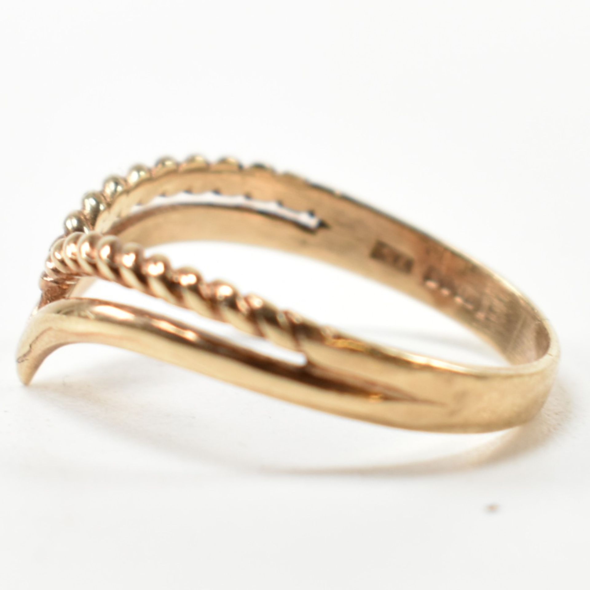 HALLMARKED 9CT GOLD TWO STRAND WISHBONE RING - Image 6 of 9