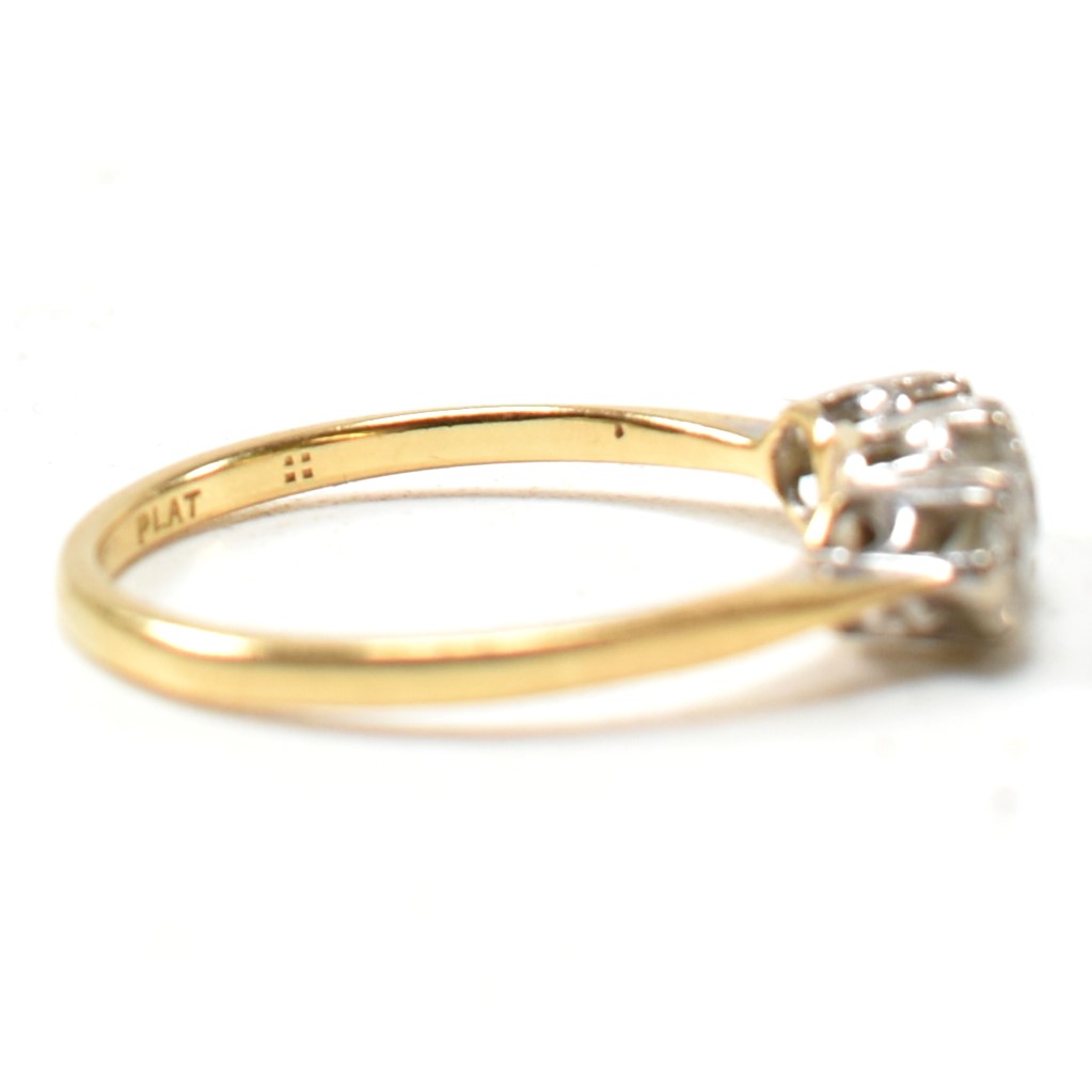 18CT GOLD & PLATINUM DIAMOND TRILOGY RING - Image 5 of 8