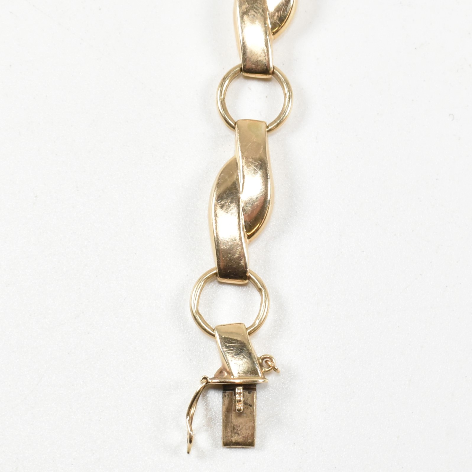 9CT GOLD FANCY LINK PANEL LINK BRACELET - Image 2 of 5