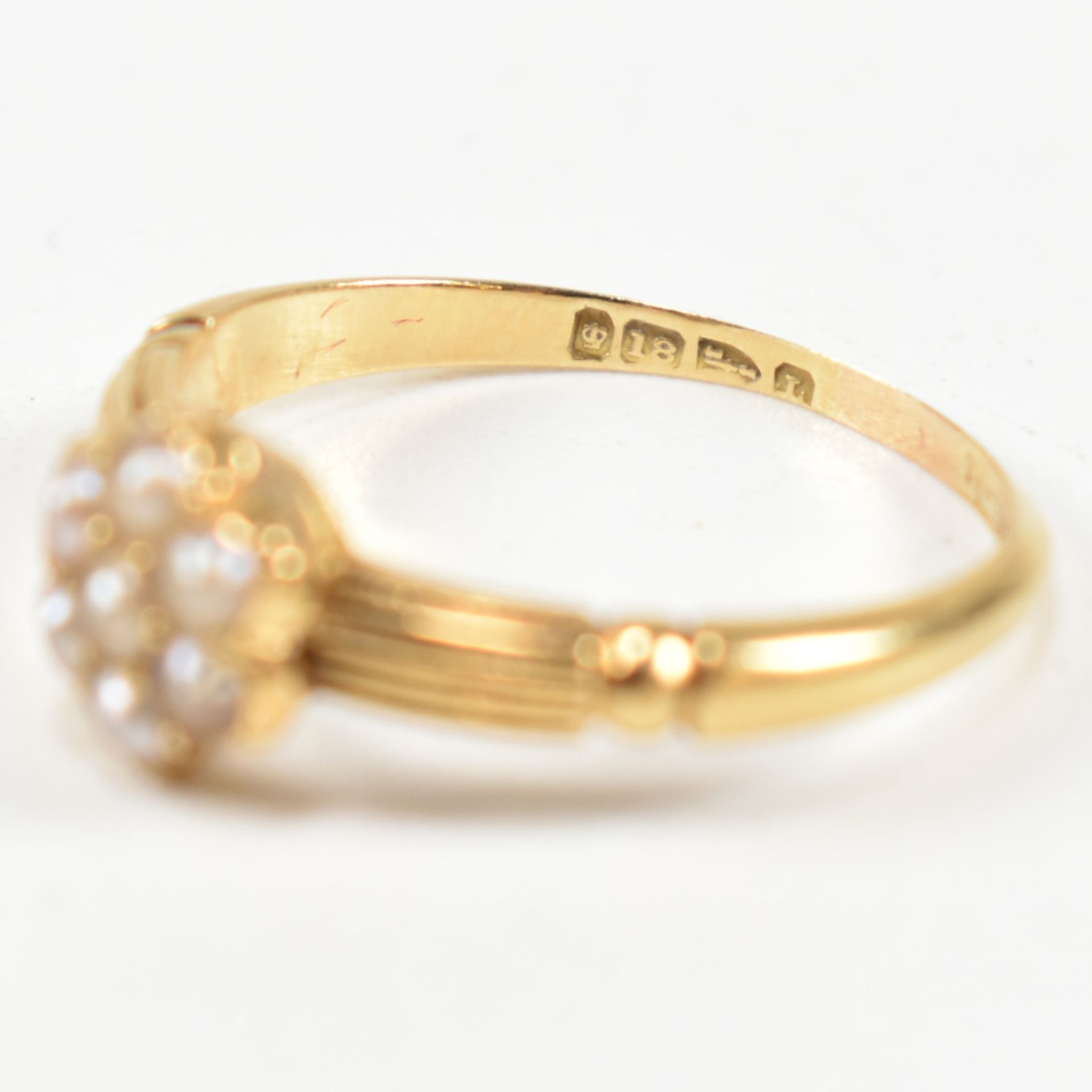 VICTORIAN HALLMARKED 18CT GOLD & SEED PEARL CLUSTER RING - Image 8 of 9