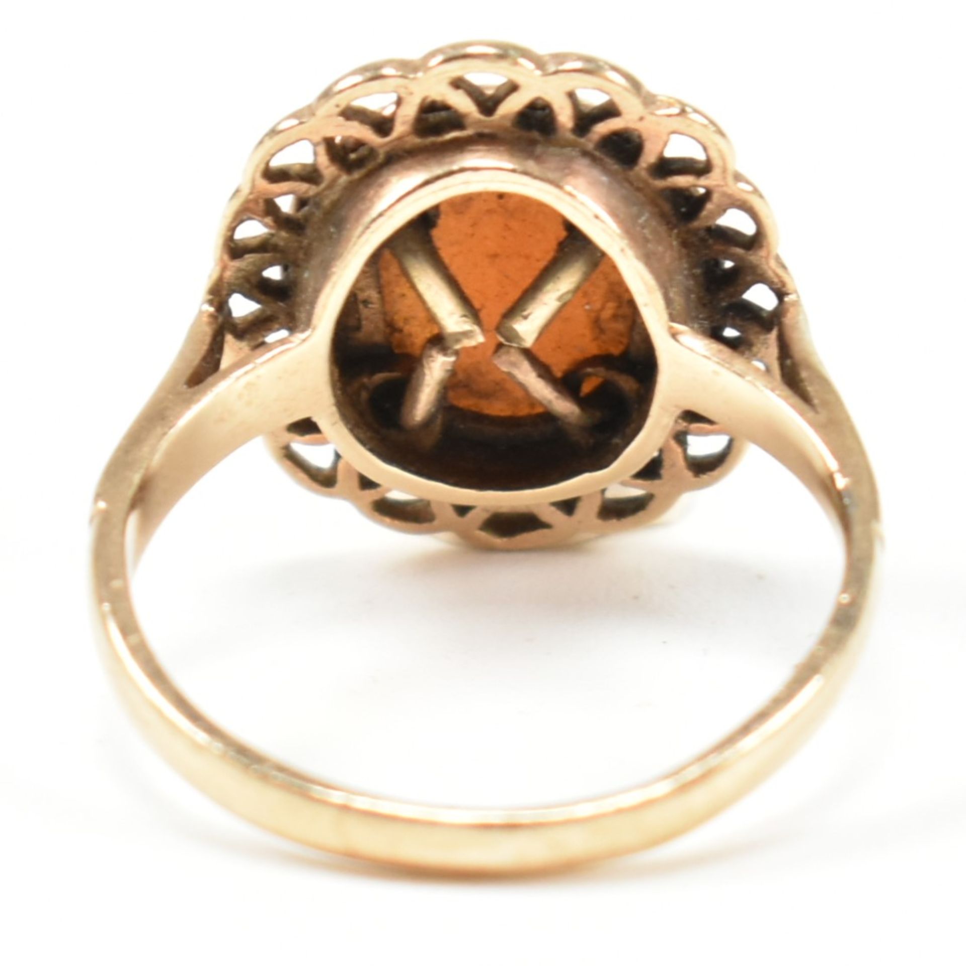 HALLMARKED 9CT GOLD & CARVED SHELL CAMEO RING - Image 2 of 8