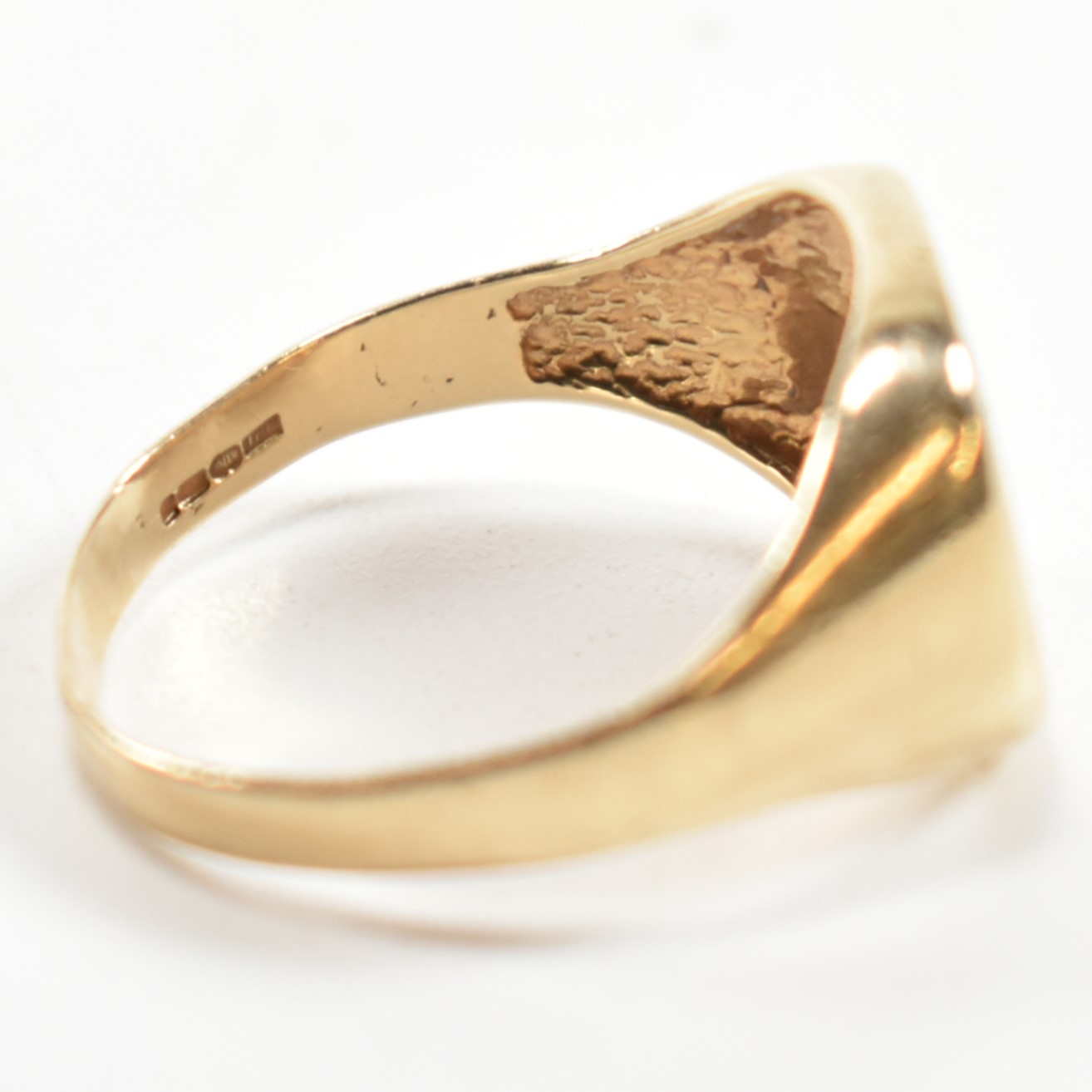 HALLMARKED 9CT GOLD & DIAMOND SIGNET RING - Bild 4 aus 9