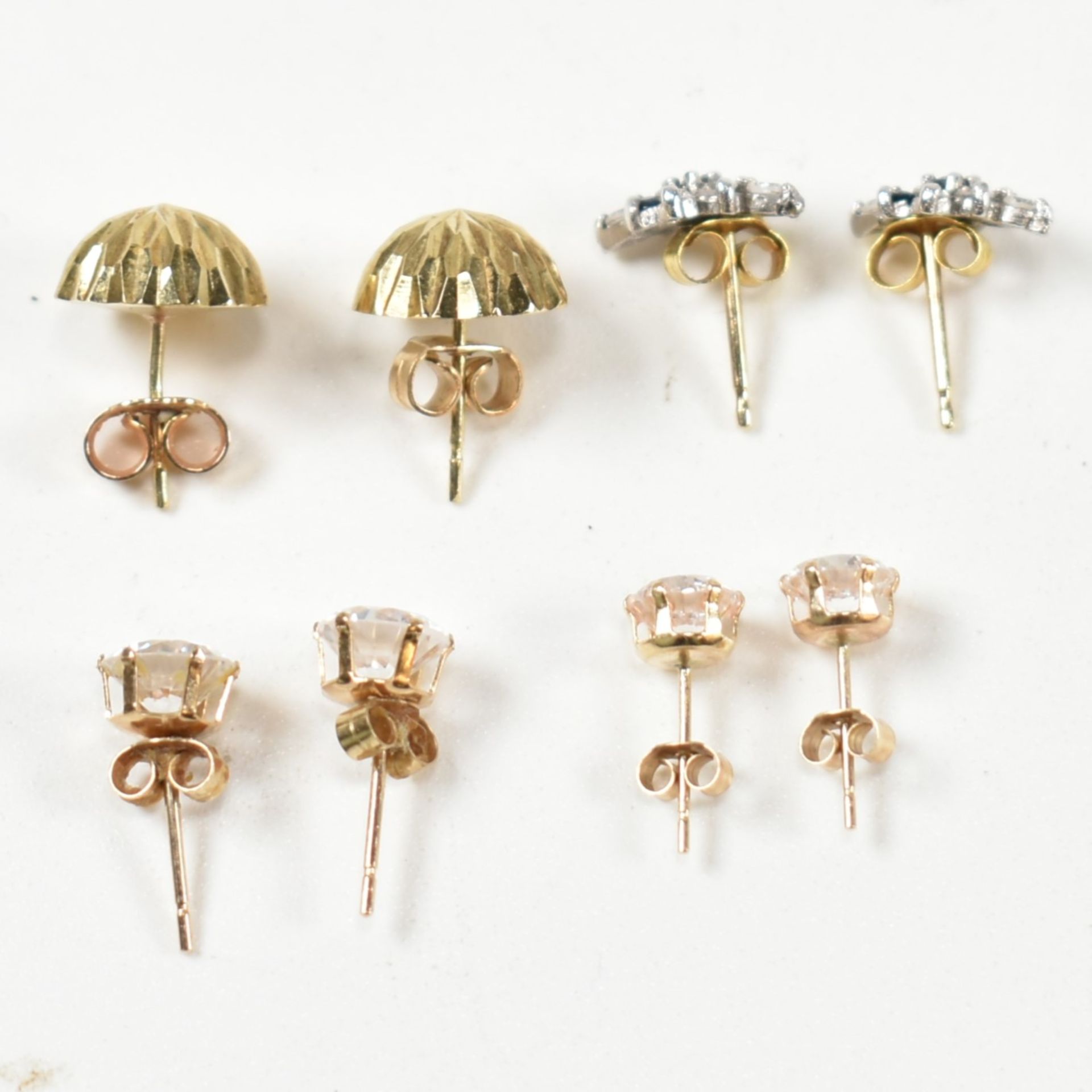 FOUR PAIRS OF 9CT GOLD & GEM SET STUD EARRINGS - Image 2 of 6