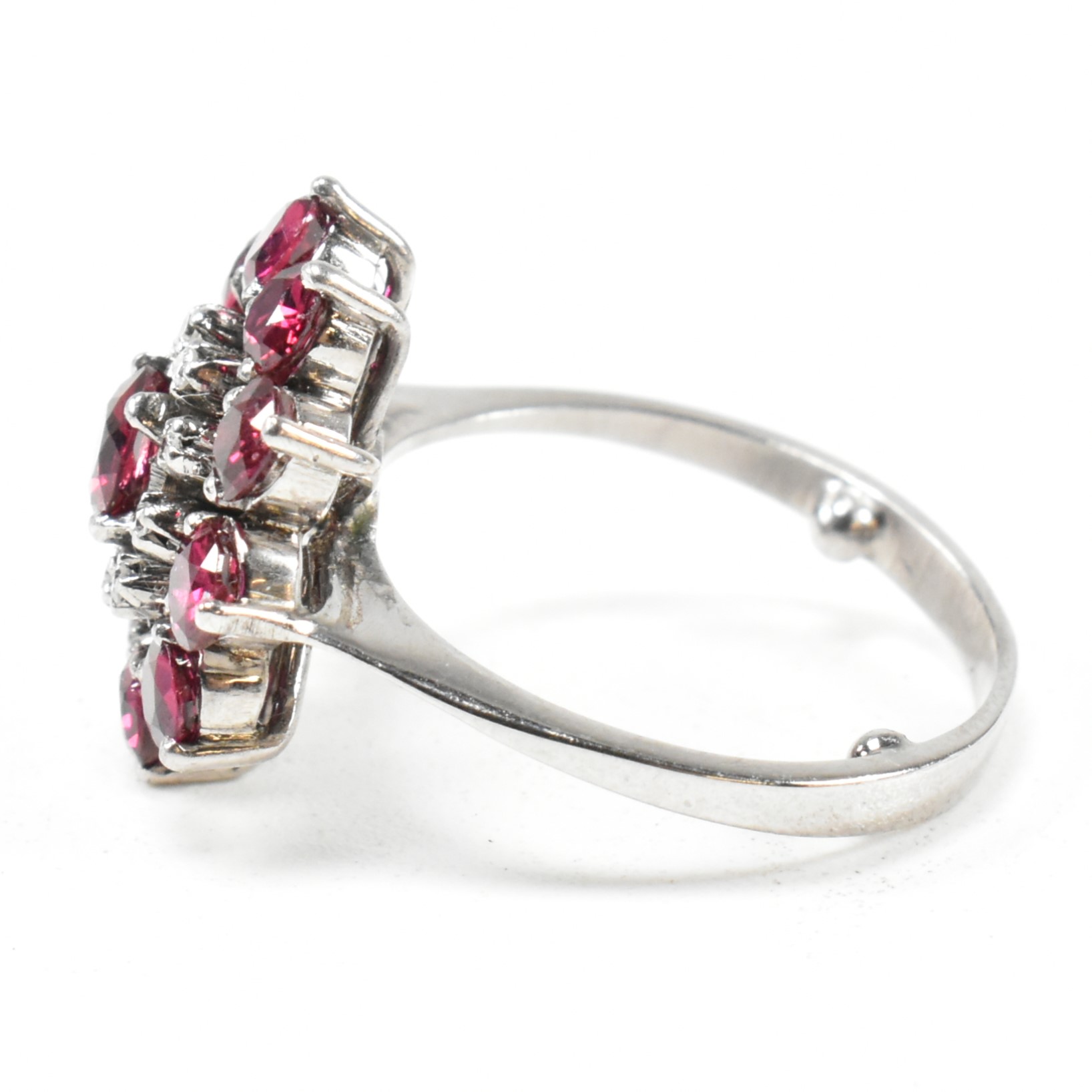 WHITE GOLD RUBY & DIAOND CLUSTER RING - Image 6 of 8