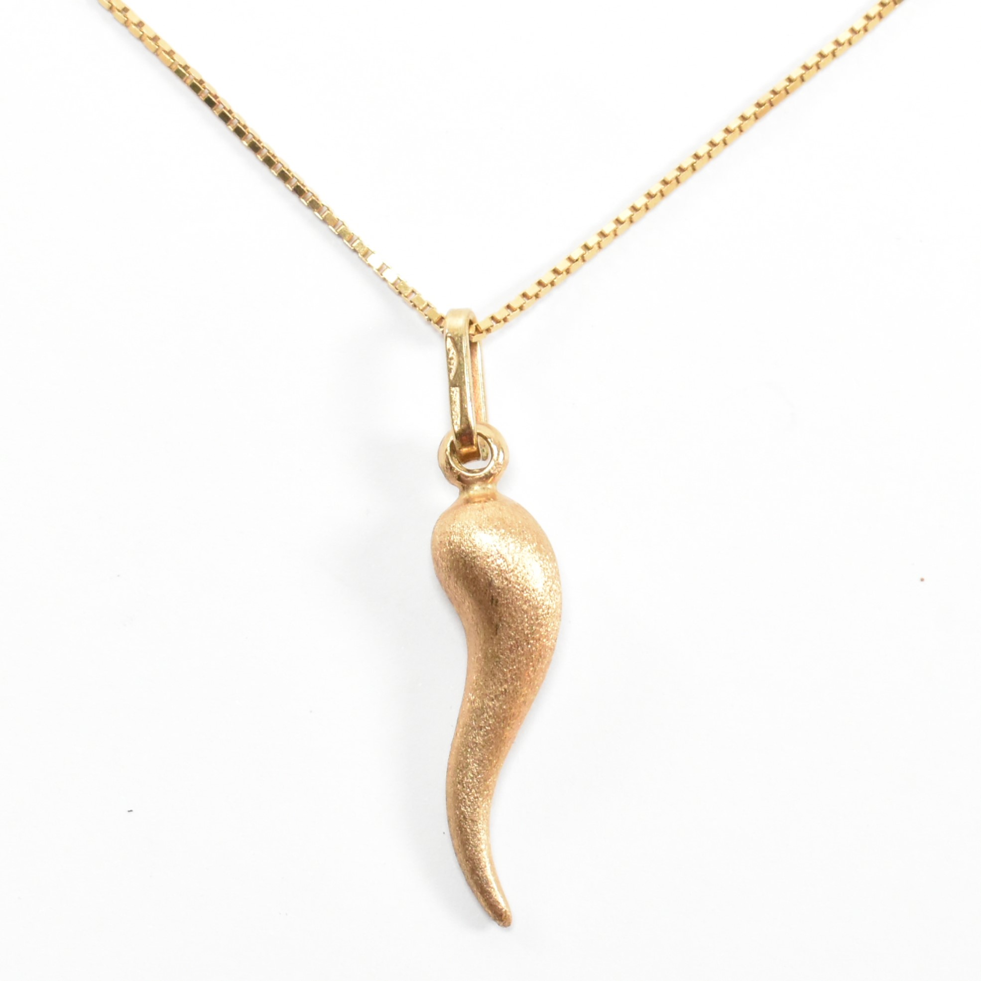 18CT GOLD PENDANT NECKLACE - Image 2 of 7