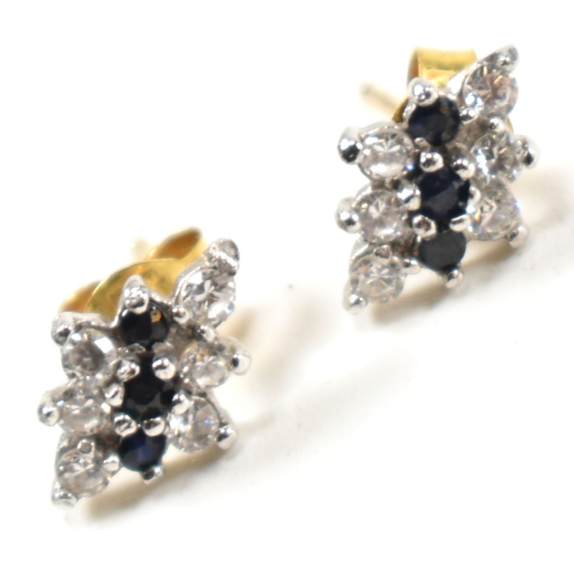 FOUR PAIRS OF 9CT GOLD & GEM SET STUD EARRINGS - Image 3 of 6