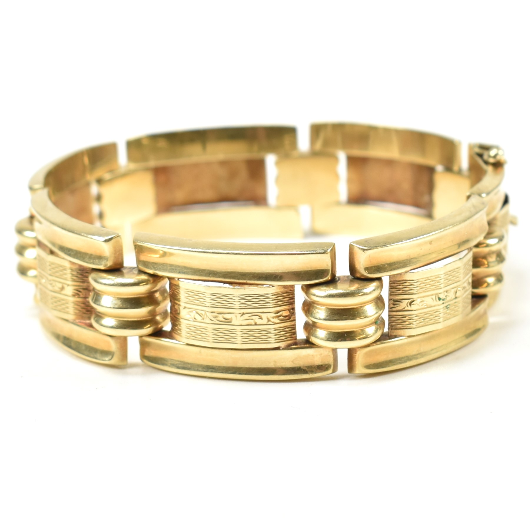 14CT GOLD VINTAGE TANK LINK BRACELET - Image 3 of 9