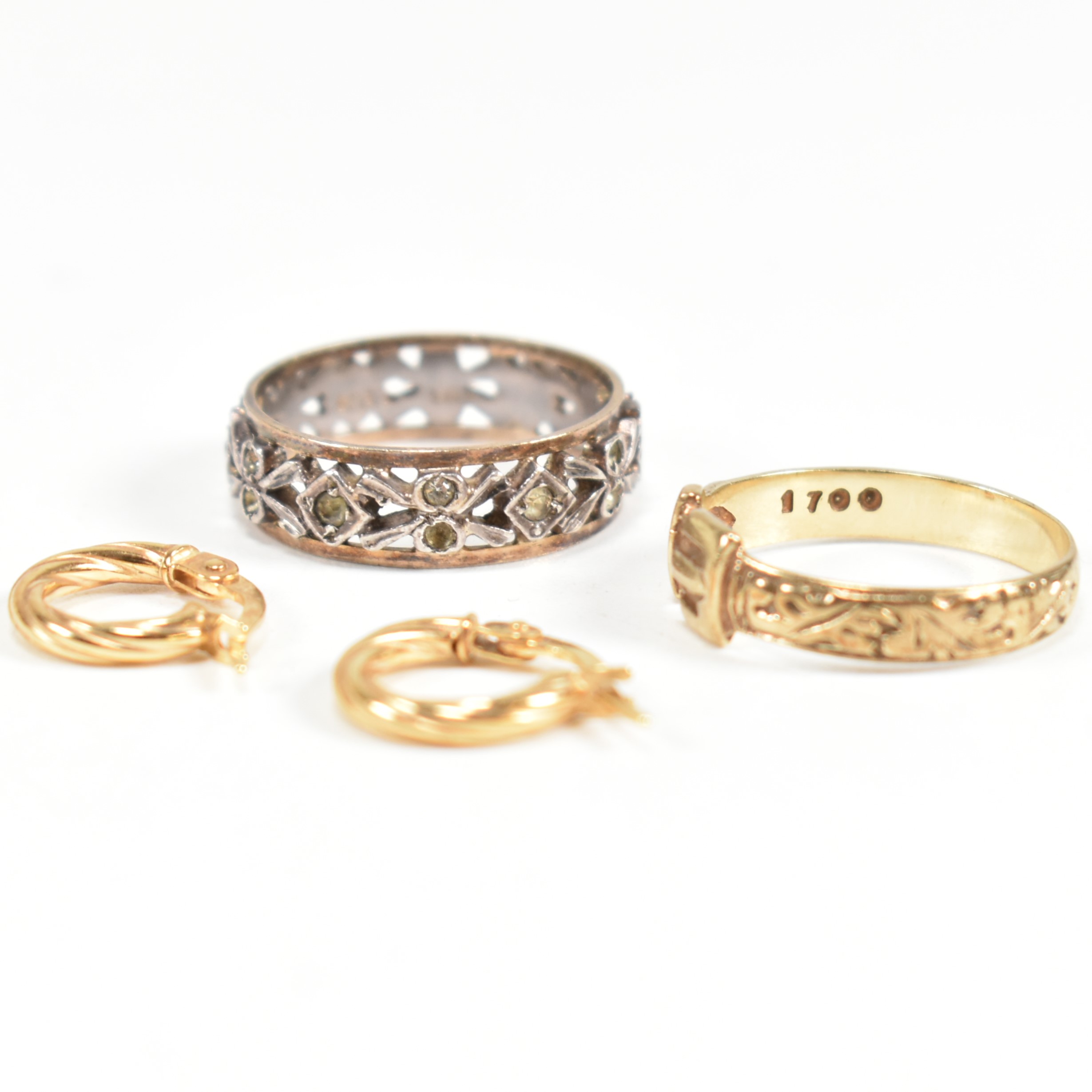 COLLECTION OF 9CT GOLD JEWELLERY INCLUDING GOLD & SILVER ETERNITY RING - Image 10 of 13