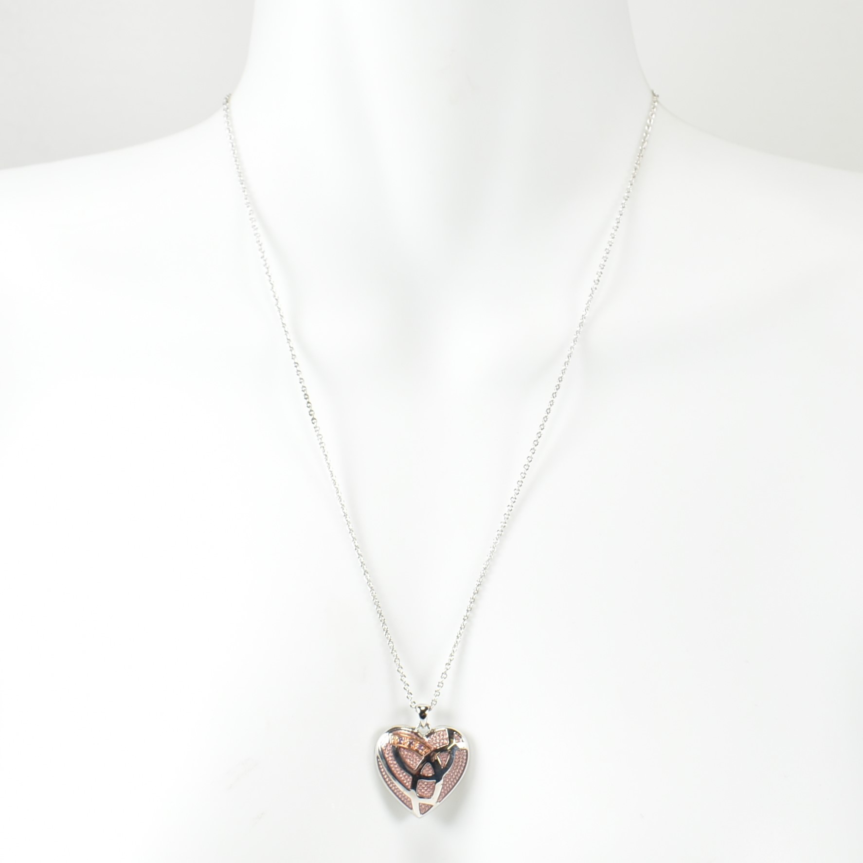HALLMARKED SILVER CLOGAU CELTIC HEART PENDANT NECKLACE - Image 6 of 6