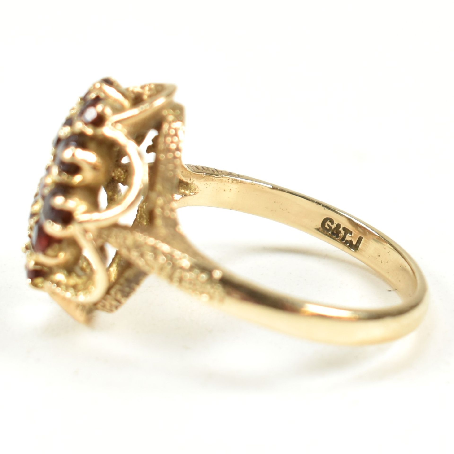 HALLMARKED 9CT GOLD CLUSTER RING - Image 8 of 10