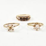 TWO HALLMARKED 9CT GOLD & PEARL RINGS & 9CT GOLD GARNET RING