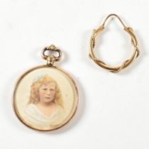 HALLMARKED 9CT GOLD DOUBLE SIDED PORTRAIT MINATURE & SINGLE GOLD HOOP EARRING