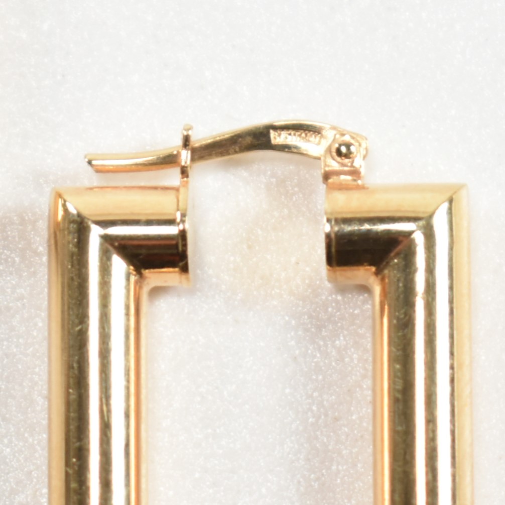 HALLMARKED 9CT GOLD RECTANGULAR HOOP EARRINGS - Image 4 of 5