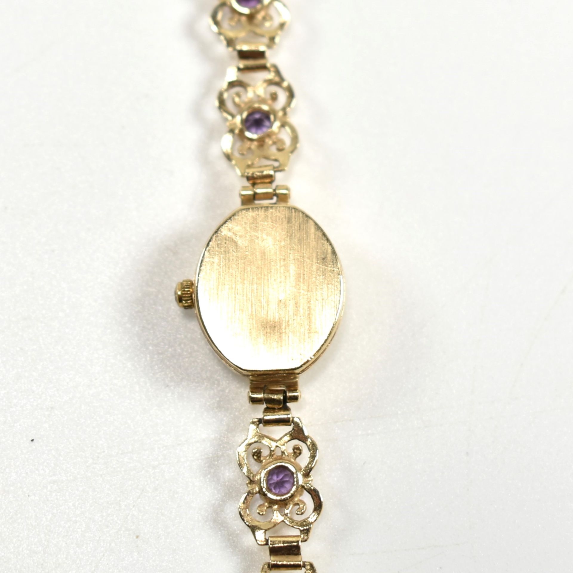 HALLMARKED 9CT GOLD SOVEREIGN WRISTWATCH WITH PURPLE STONES - Image 2 of 5