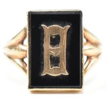 9CT GOLD & ONYX ART DECO INITIAL SIGNET RING