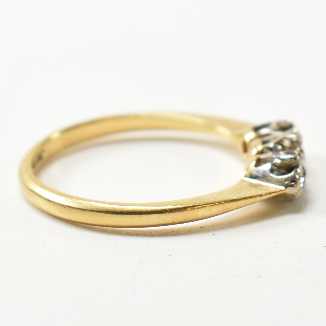 18CT GOLD & PLATINUM DIAMOND RING AF - Bild 5 aus 9