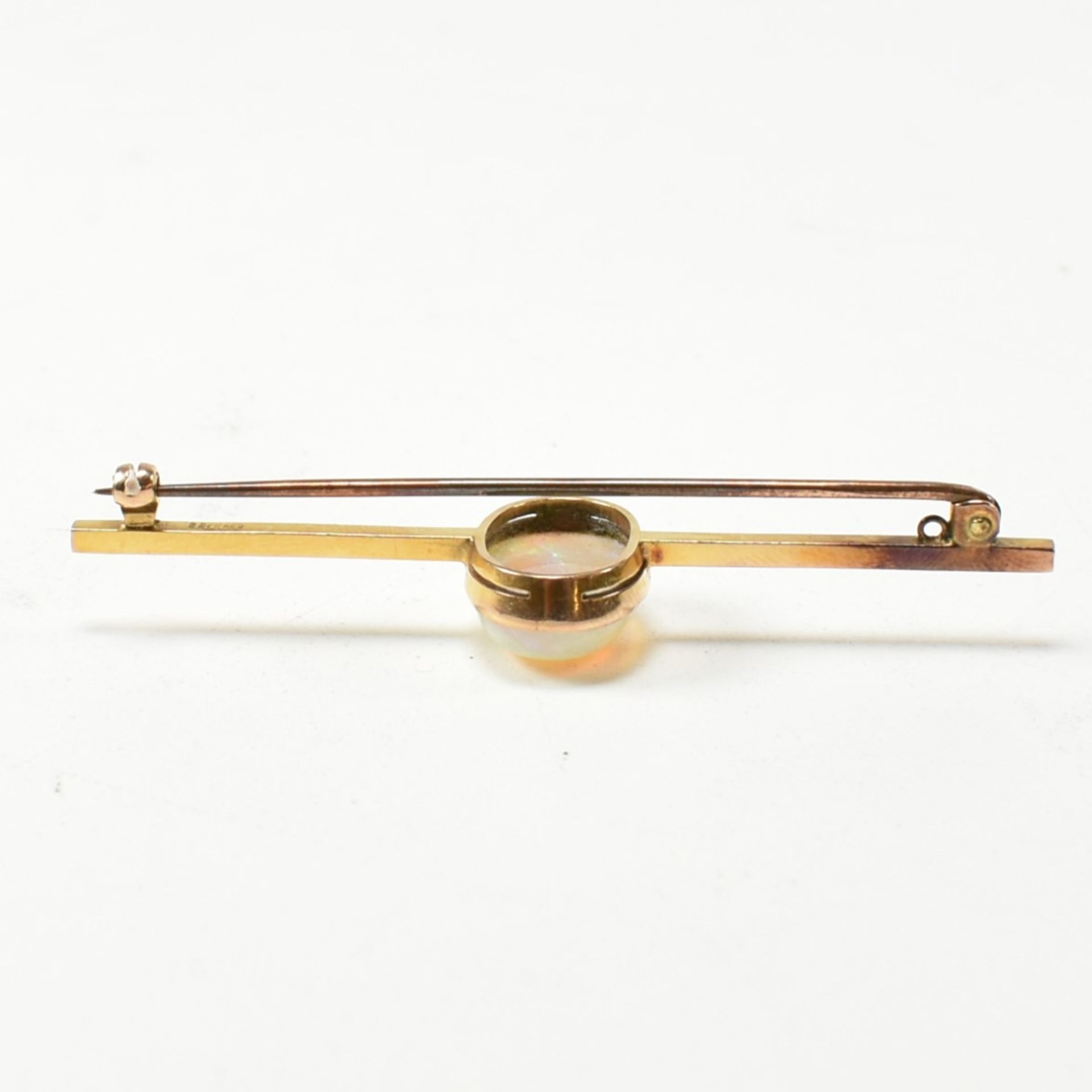 EARLY 20TH CENTURY 15CT GOLD & OPAL BAR BROOCH PIN - Image 5 of 5
