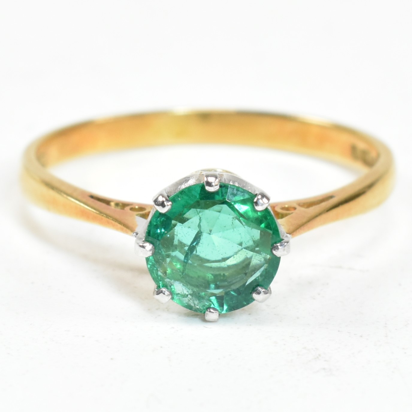 HALLMARKED 18CT GOLD & EMERALD SOLITAIRE RING