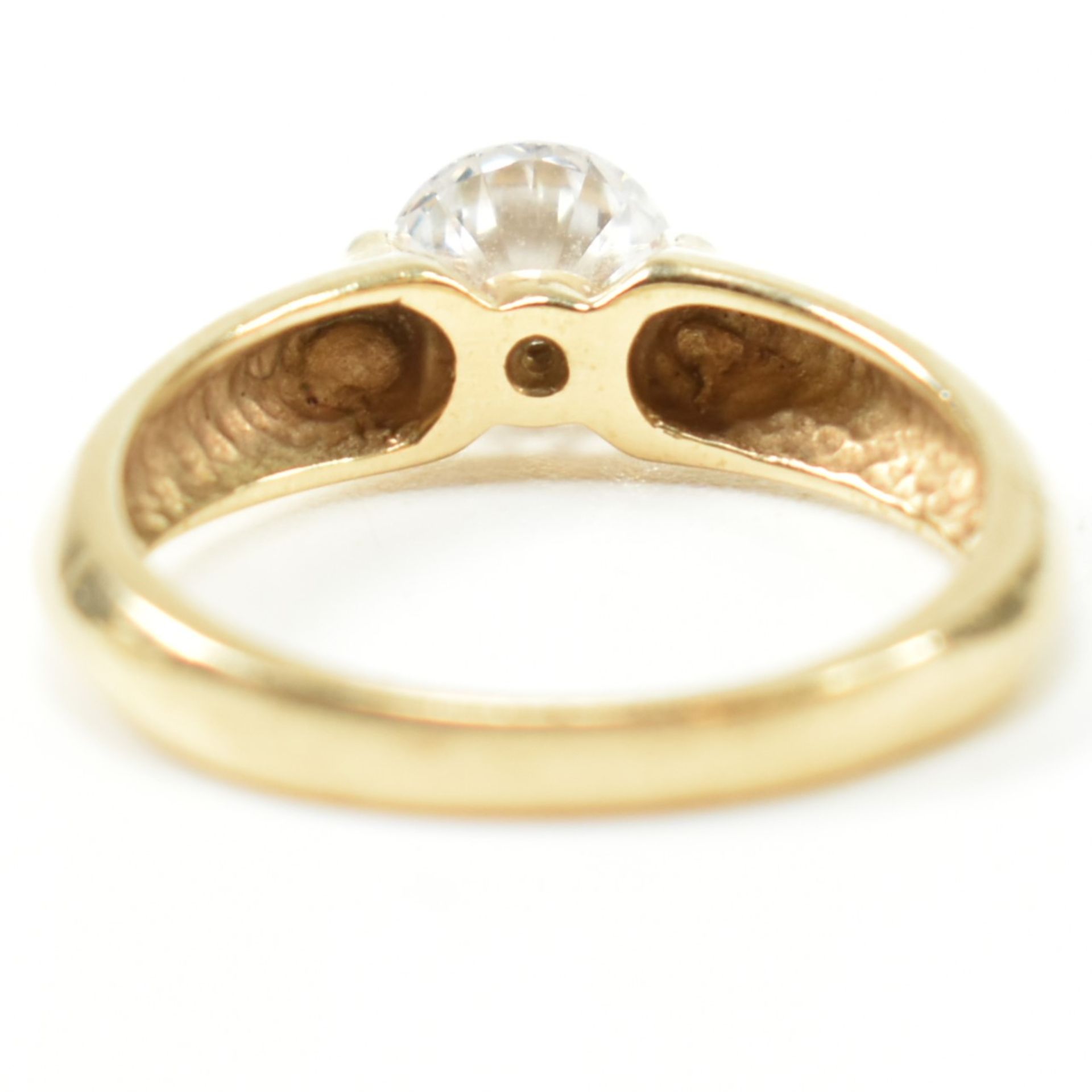 HALLMARKED 14CT GOLD & CZ SOLITAIRE RING - Image 7 of 11