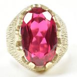 1970S 14CT GOLD SYNTHETIC RUBY RING