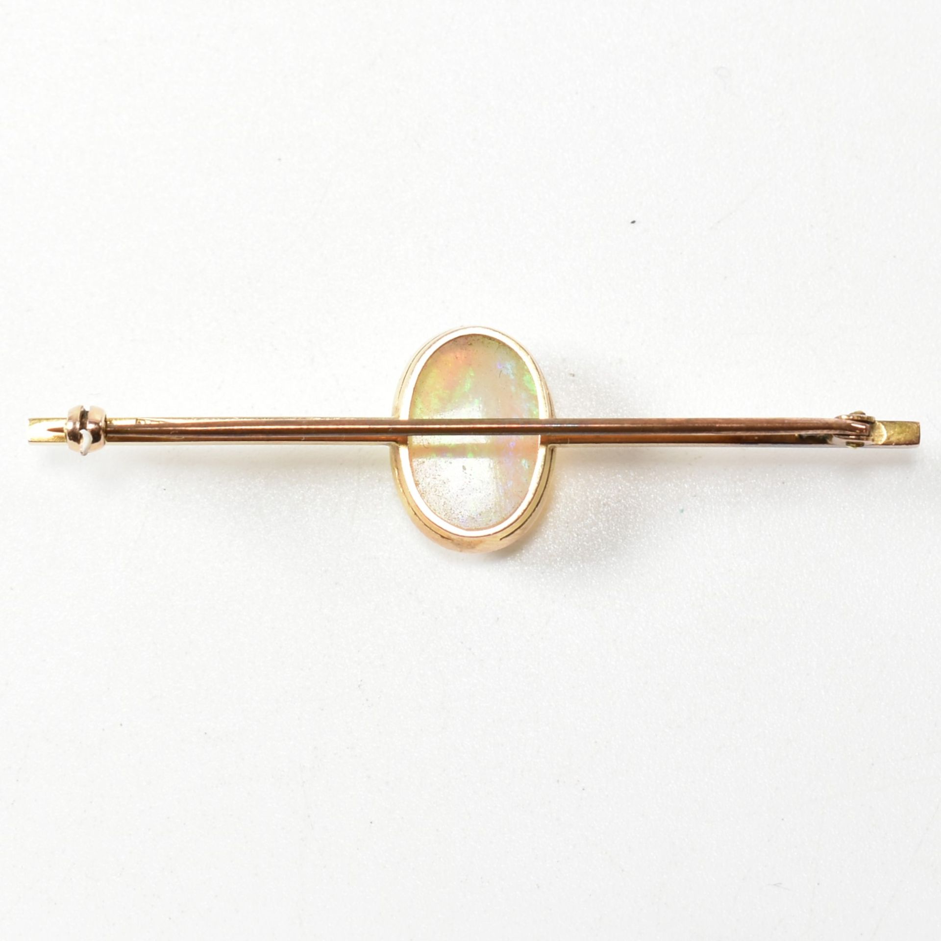EARLY 20TH CENTURY 15CT GOLD & OPAL BAR BROOCH PIN - Image 2 of 5