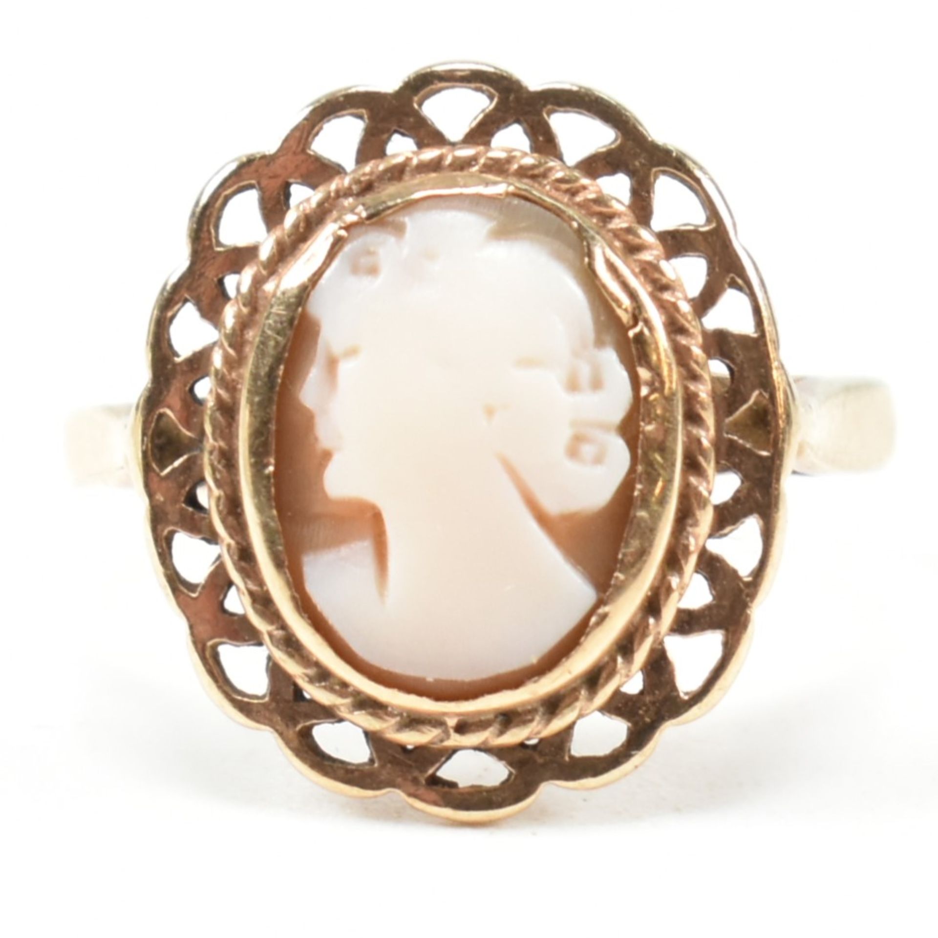 HALLMARKED 9CT GOLD & CARVED SHELL CAMEO RING