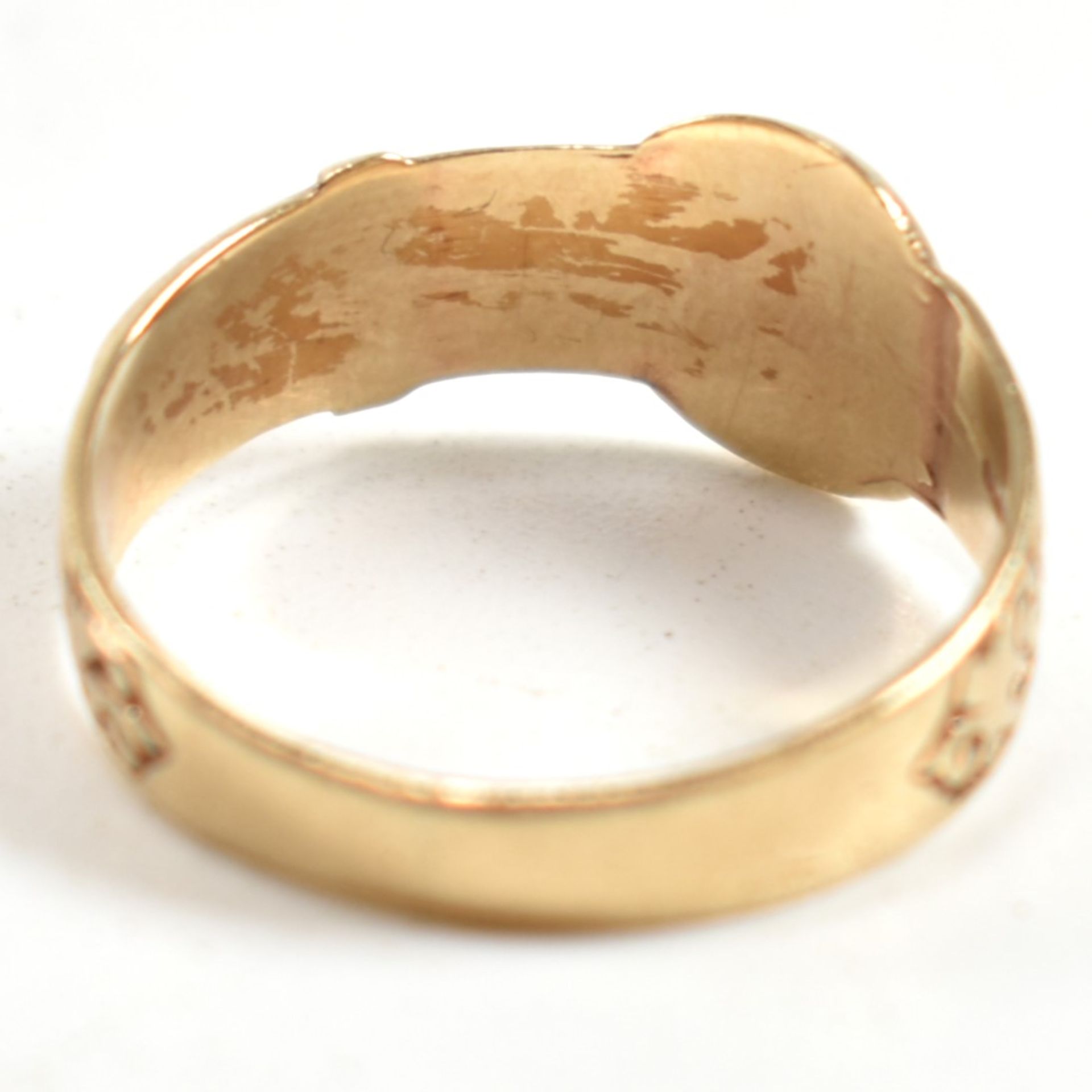 HALLMARKED 9CT GOLD ENGRAVED BELT BUCKLE RING - Image 3 of 9