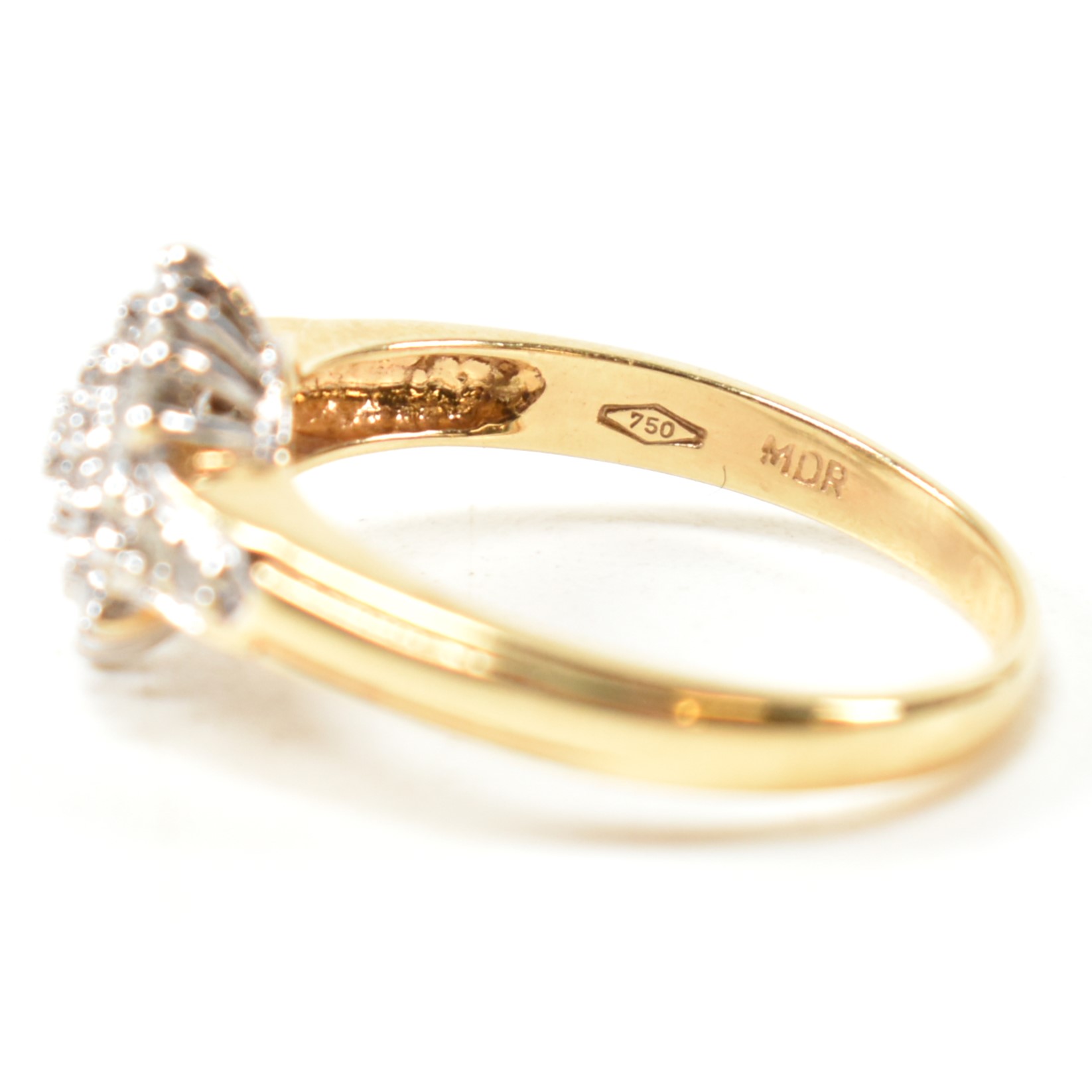 HALLMARKED 18CT GOLD & DIAMOND CLUSTER RING - Bild 6 aus 10