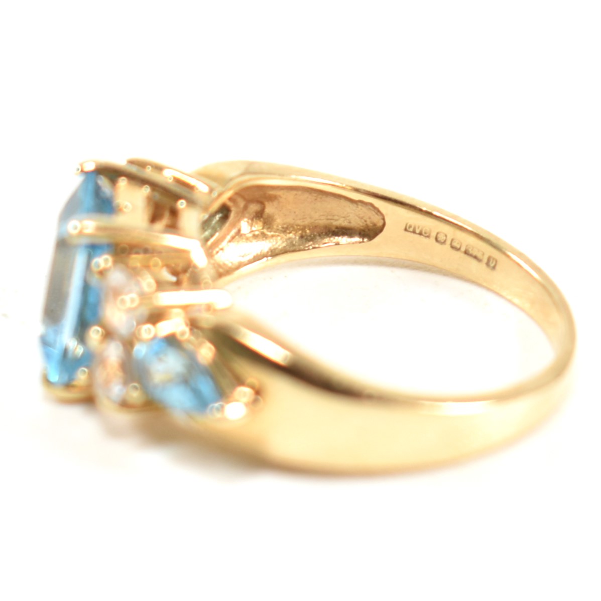 HALLMARKED 9CT GOLD & BLUE & WHITE TOPAZ RING - Image 6 of 8