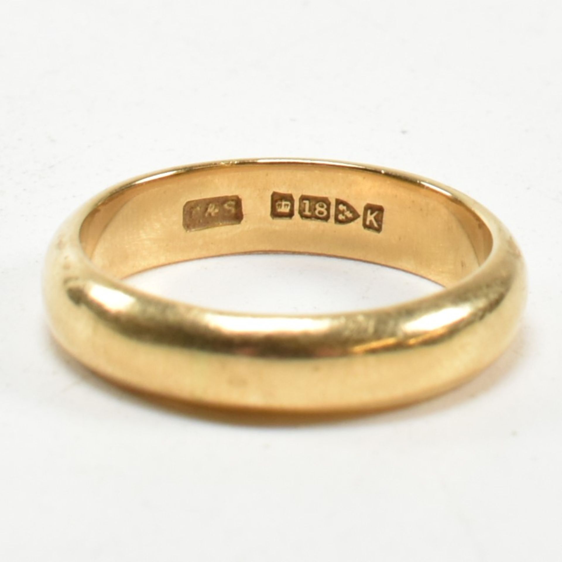 HALLMARKED 18CT GOLD BAND RING - Image 3 of 5