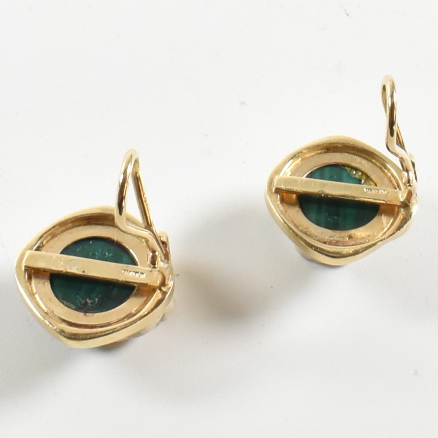 PAIR OF 18CT GOLD & MALACHITE EARCLIP EARRINGS - Image 3 of 4