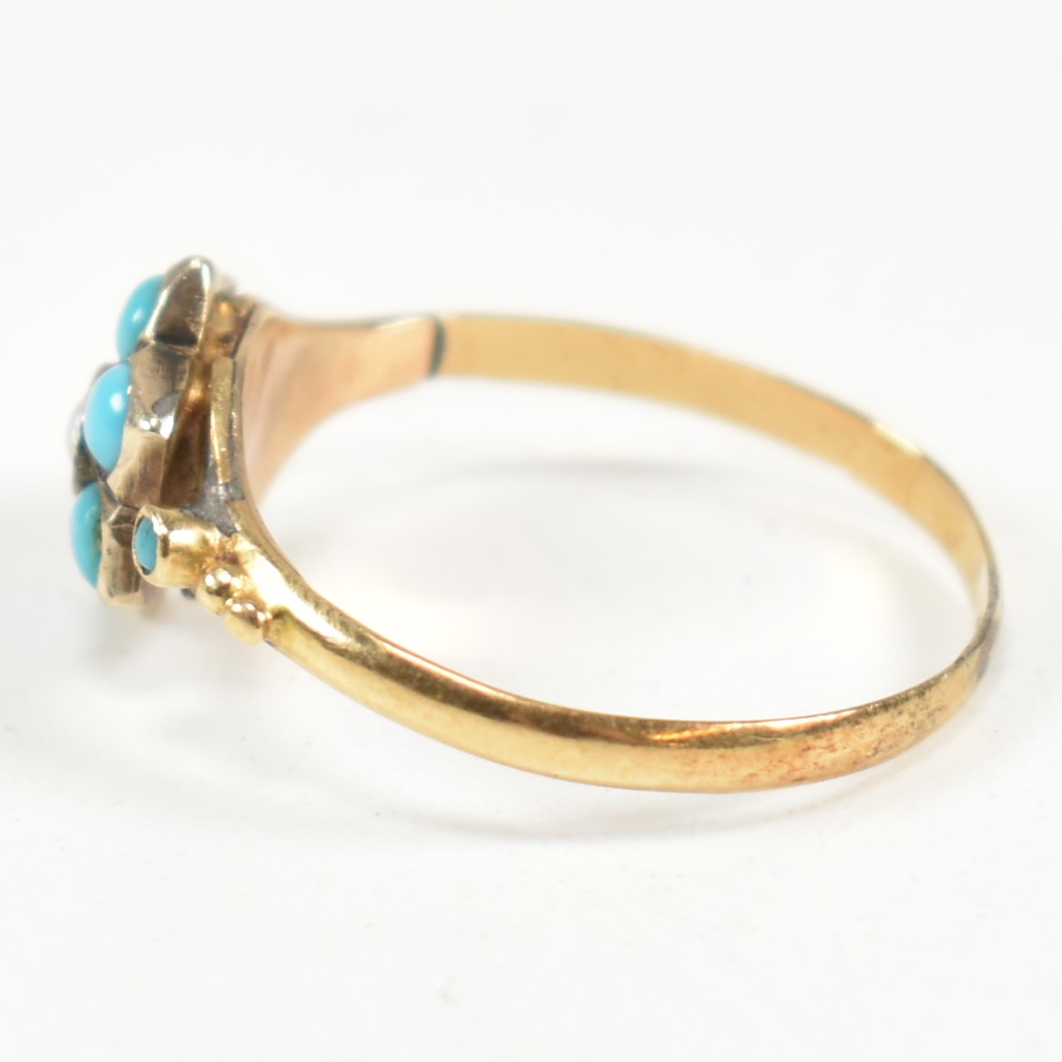 18CT GOLD TURQUOISE & SEED PEARL CLUSTER RING - Image 7 of 8
