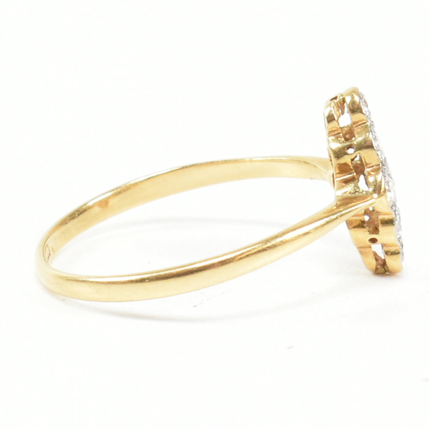 18CT GOLD PLATINUM & DIAMOND CLUSTER RING - Image 2 of 7