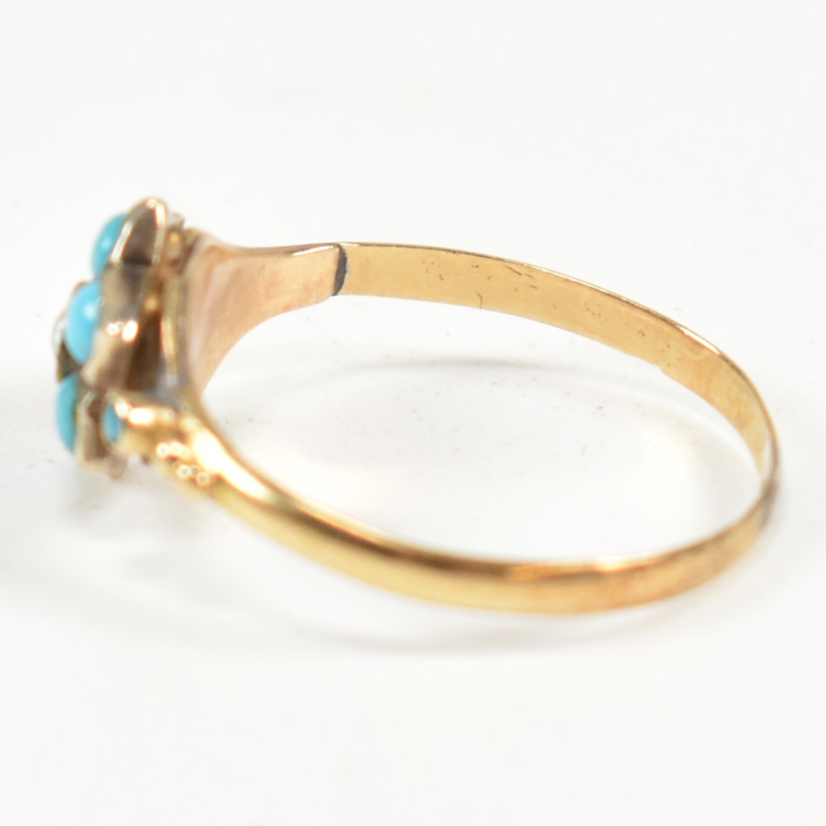 18CT GOLD TURQUOISE & SEED PEARL CLUSTER RING - Image 6 of 8