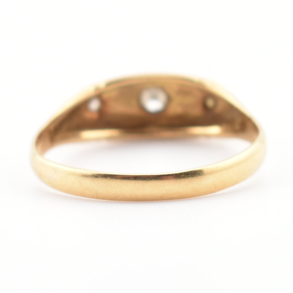 CASED HALLMARKED 18CT GOLD & DIAMOND RING - Image 5 of 7