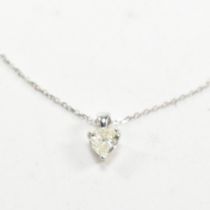 18CT WHITE GOLD & DIAMOND PENDANT NECKLACE