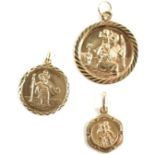 THREE HALLMARKED 9CT GOLD ST CHRISTOPHER NECKLACE PENDANTS