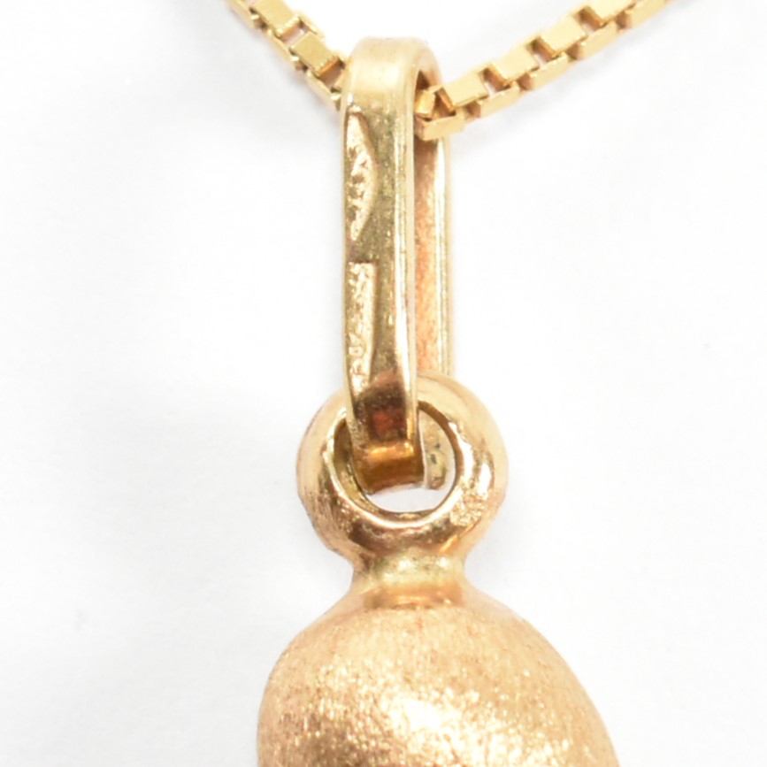 18CT GOLD PENDANT NECKLACE - Image 3 of 7