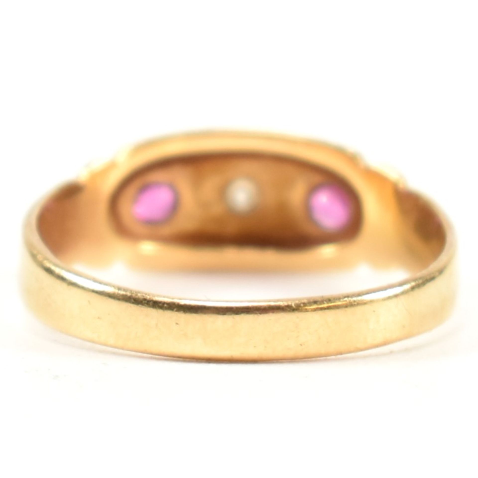 VICTORIAN HALLMARKED 18CT GOLD RUBY & DIAMOND DOME RING - Image 3 of 9