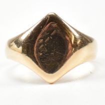 EARLY 20TH CENTURY HALLMARKED 9CT GOLD SIGNET RING AF