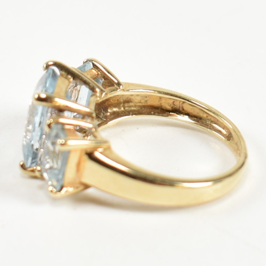 HALLMARKED 9CT GOLD AQUAMARINE & DIAMOND TRILOGY RING - Image 6 of 9