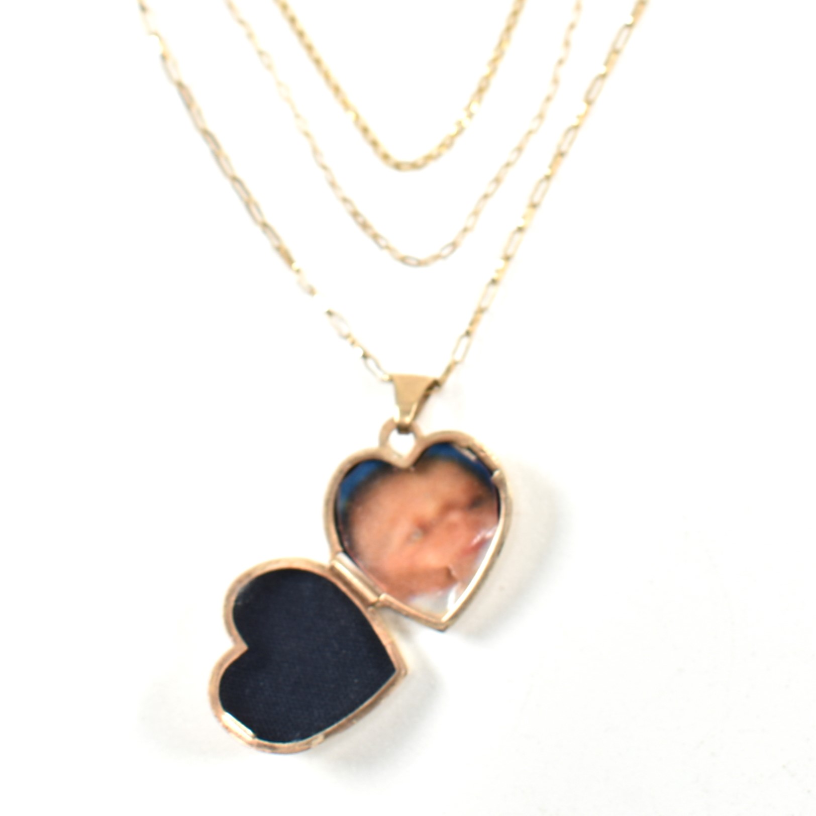 COLLECTION OF 9CT GOLD NECKLACES INCLUDING LOCKET - Image 2 of 6