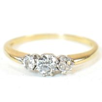 18CT GOLD & DIAMOND THREE STONE RING