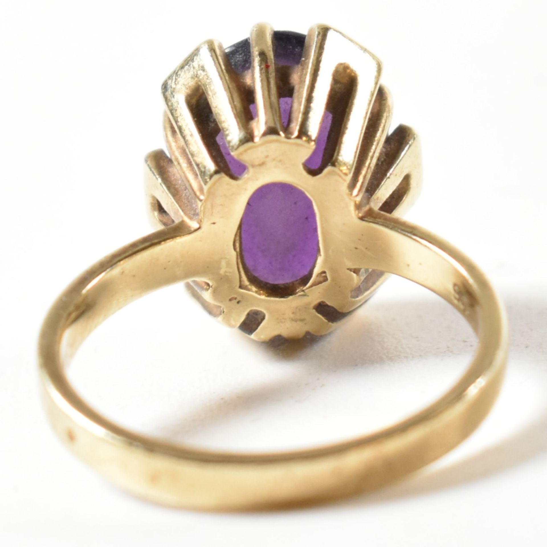 HALLMARKED 9CT GOLD & AMETHYST COCKTAIL RING - Bild 2 aus 10