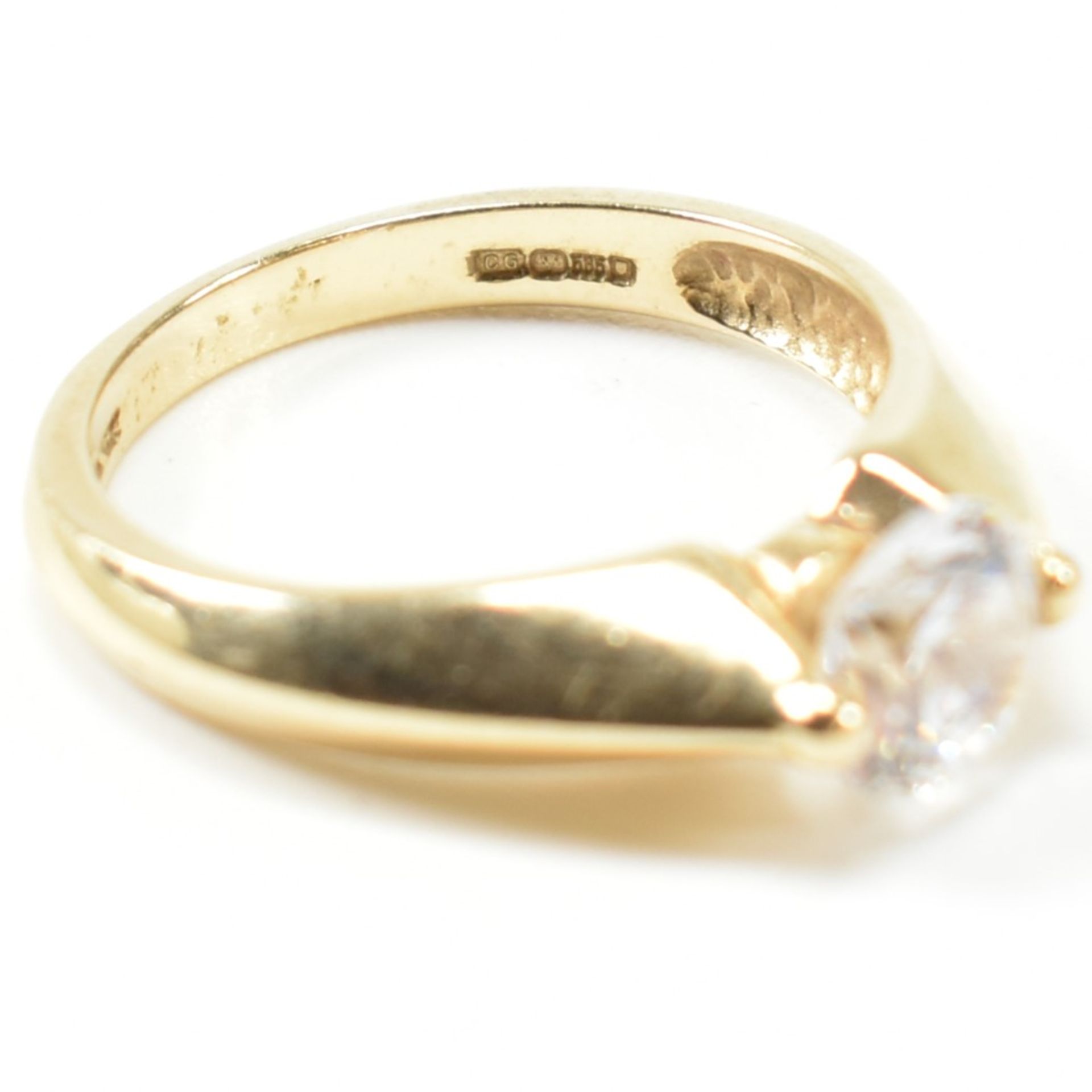 HALLMARKED 14CT GOLD & CZ SOLITAIRE RING - Image 10 of 11