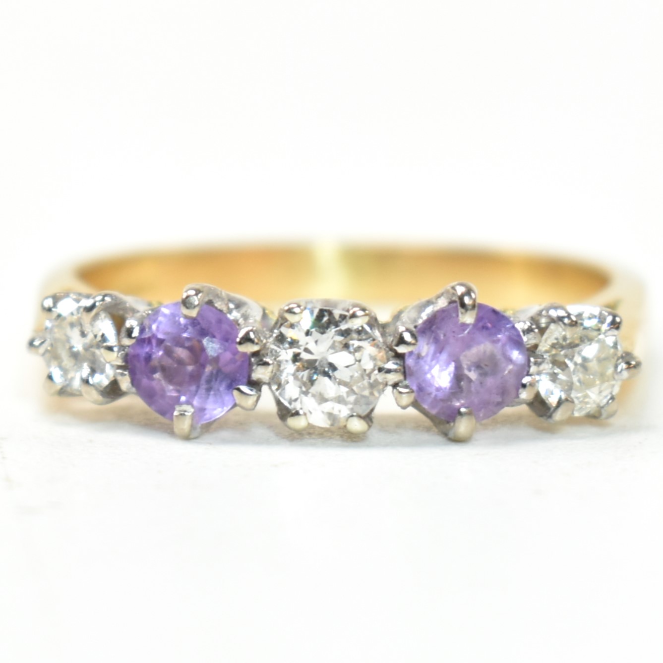 18CT GOLD AMETHYST & DIAMOND FIVE STONE RING