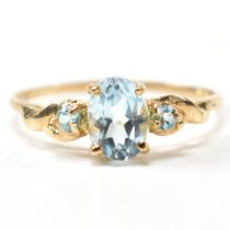 9CT GOLD & BLUE TOPAZ THREE STONE RING