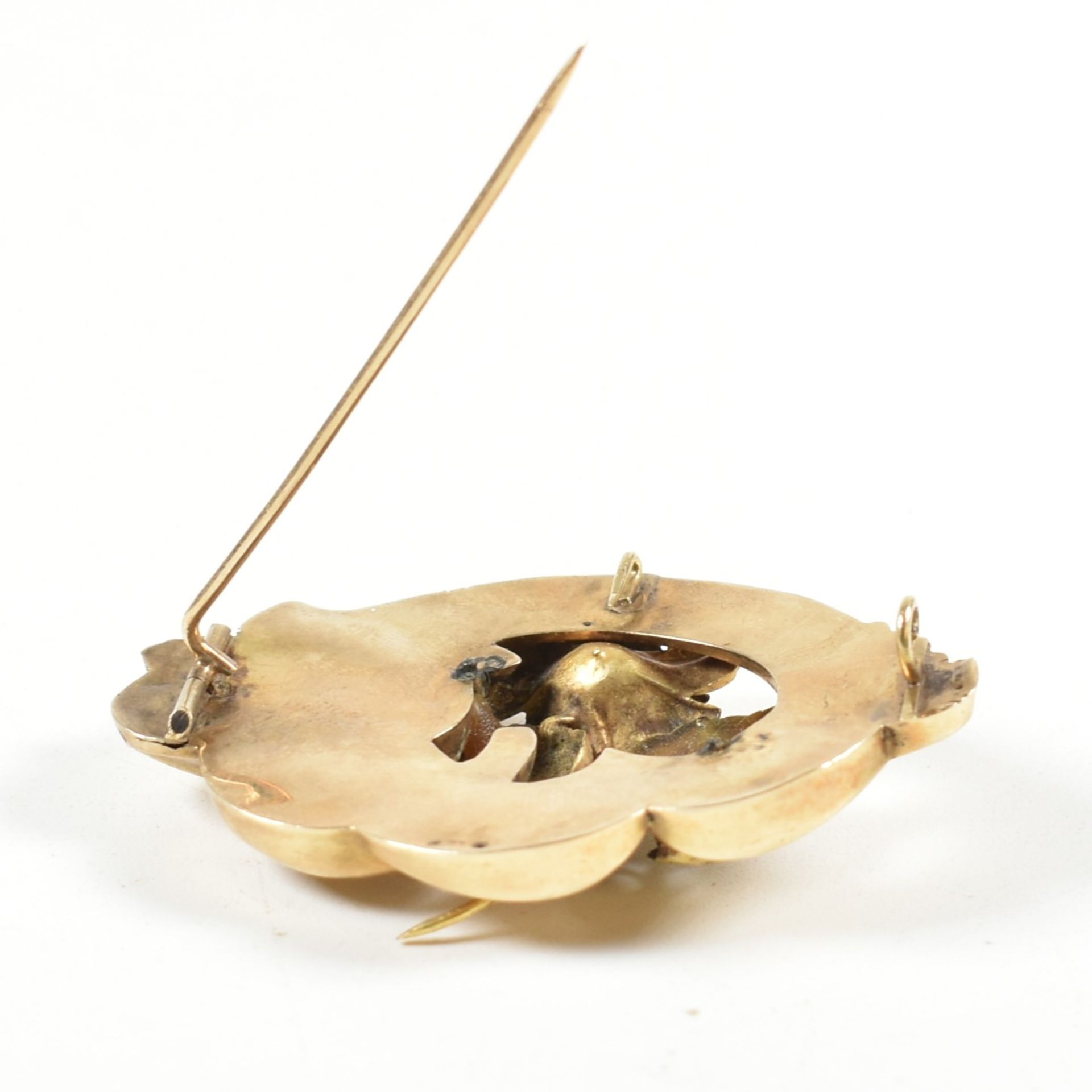 19TH CENTURY GOLD & PEARL FLORAL BROOCH PIN - Image 8 of 8
